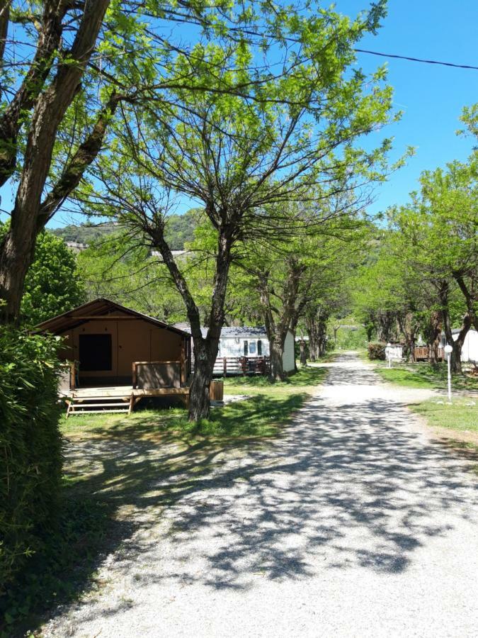 Camping La Boheme 호텔 투르농쉬르론 외부 사진